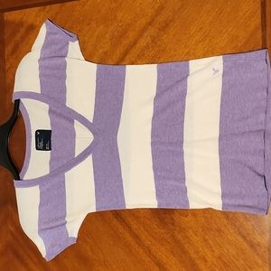 Ladies American Eagle t-shirt, size XS.